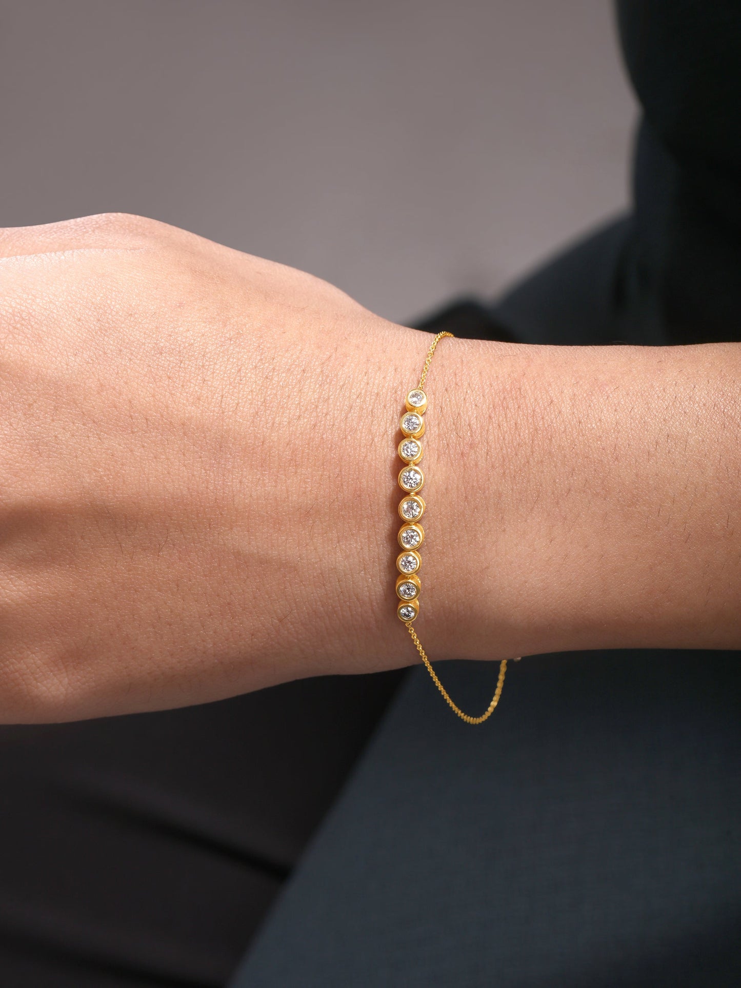 Solid Gold 0.5ct Natural Diamond Bead Bezel Graduate Chain Bracelet